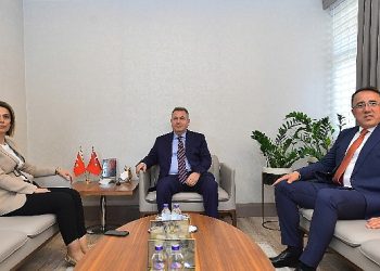 Belediye lideri Savran’dan adana valisi Elban’a ziyaret 