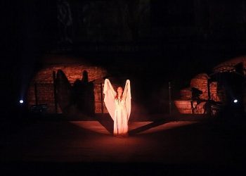 ‘Ben Anadolu’ oyunu büyüledi