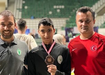 Bornovalı tekvandocu muvaffakiyete doymuyor