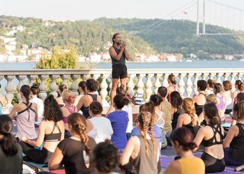 “Chris Chavez ile Müzede Yoga” 3 Ağustos Perşembe günü SSM’de