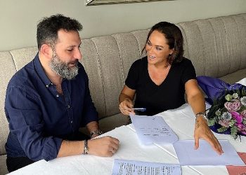 Çilek Konsept, Hülya Avşar ile mukavelesini yeniledi