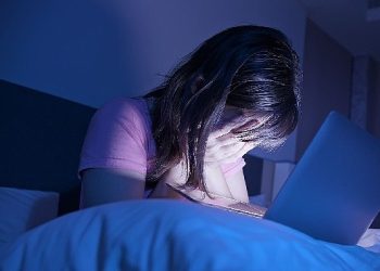 Çocukların kimlik bilgilerini çalıp para aklıyorlar