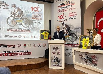 Cumhuriyet Bisiklet Tipi’nde Müftüoğlu’ndan manalı jest