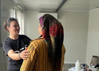 DEÜ,Deprem bölgtesinde salgına karşı harekete geçti 