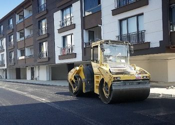 Gemlik Belediyesi’nden yol üretim atağı