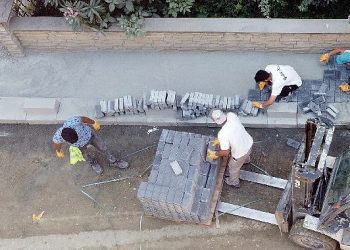 Gruplarımız Kilit Taşı ve Kaldırım Çalışmalarını Sürdürüyor