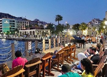 Gün batımları Çeşme’de bir öbür hoş