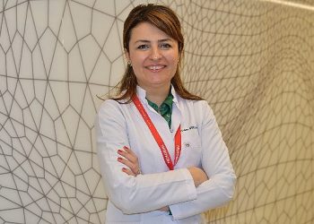 Hem Güneş Esirgeyici Kullanıp Hem de D Vitamininden Faydalanabilirsiniz