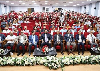 İKÇÜ’de 15 Temmuz Darbe Teşebbüsü ve Global Siyaset Paneli