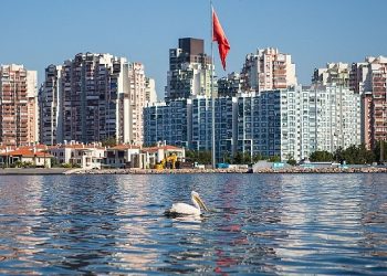 İzmir, Milletlerarası Avrupa Demokrasi Başşehri Kentler Ağı’na Katıldı