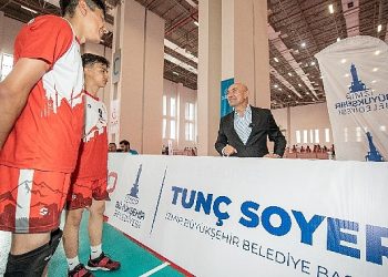 İzmir’in yeni spor uygulaması Sporİzmir kullanıma sunuldu