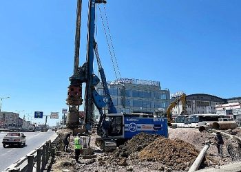 Kaşkaldere Kavşağı’nda köprü kazıkları çakılıyor