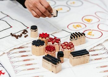 Kaybolmaya Yüz Tutmuş Klasik ve Antik Oyunları Tekrar Canlandıran Toplumsal Teşebbüs: Oyun Atlası