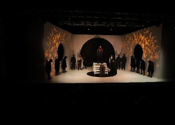 Konya Kent Tiyatrosu “Barsisa” Oyununu Bu Defa Uşak’ta Sahneledi