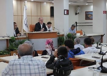 Lider Alım mahallelerin sıkıntılarını dinledi  