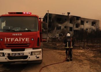 Manavgat Ahmetler sakinlerine yangınla uğraş eğitimi verildi