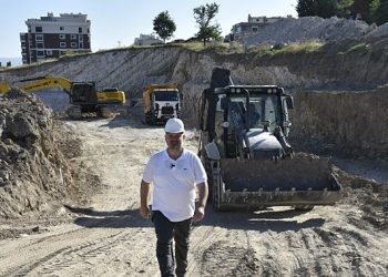 Menemen Belediyesi geleceğin tabiat dostu kütüphanesinin inşaatına başladı