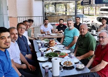 Nevşehir Belediye Lideri Dr. Mehmet Savran, Esentepe Mahallesi’nde esnaf ziyaretlerinde bulundu