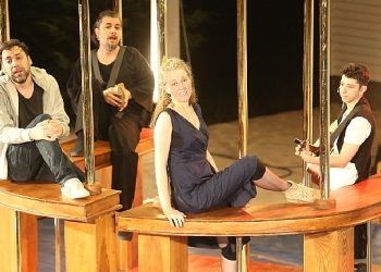 Nilüfer’de ormanda açık hava tiyatro keyfi başladı