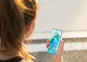 Tatil Havanda HONOR X9a Yanında!