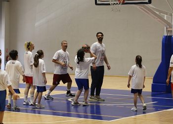 “Umuda Basket Veteran Basketbol Turnuvası” ile 272 TEGV’li çocuğun eğitimine takviye sağlandı