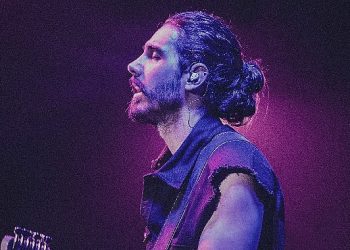 Yapı Kredi bomontiada World Akustik sahnesi Can Koç’u ağırlıyor