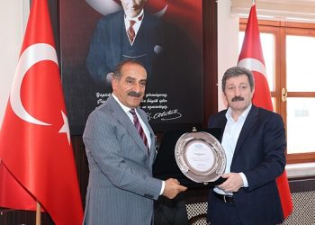 Yaş meyve zerzevat ve meyve zerzevat mamul ihracatçıları dünya sofralarına kalıntısız ve katma pahalı üretiyor