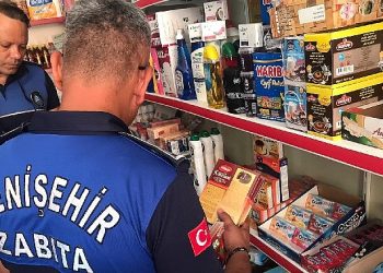 Yenişehir Belediyesi zabıtası kontrollerde tarihi geçmiş eserler tespit etti
