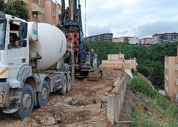 Yuvam Akarca’da 86 adet fore kazık çakıldı