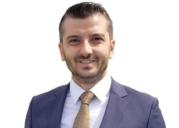 Akbank, e-ticaret ile yurt dışına açılan KOBİ’lerin yanında