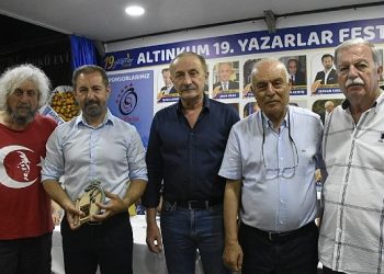Altınkum Müellifler Şenliği Usta Kalemleri Ağırlamaya Devam Ediyor