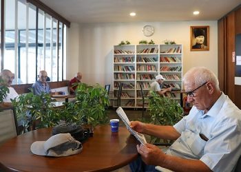 Antalya Büyükşehir Emekliler Kahvesi emeklilere nefes aldırıyor