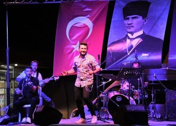 Aydın Büyükşehir Belediyesi’nden Çeçtepe’de Harika Konser