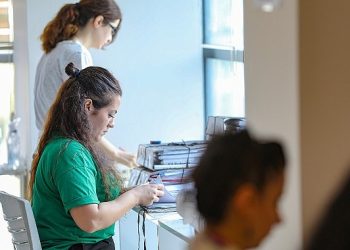 Bayraklı’da dijital arşiv devri