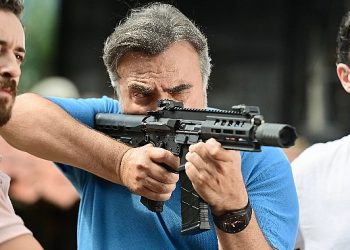 Ben Bu Cihana Sığmazam dizisinden birinci kareler yayınlandı