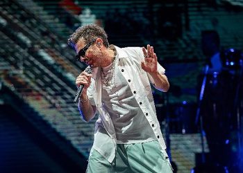 Bodrum Antik Tiyatro’da Kenan Doğulu coşkusu