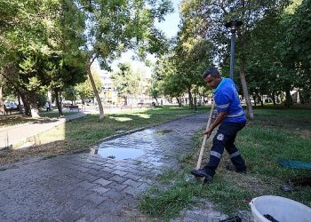 Buca’nın nefes alanları vandalların maksadında