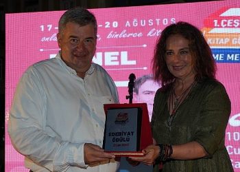 Çeşme Kitap Günleri kitapseverleri buluşturdu