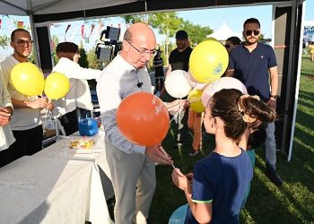 Çocukların yaz cümbüşü Sille Seyir Zirvesi Uçurtma Şenliği tekrar dopdolu geçti