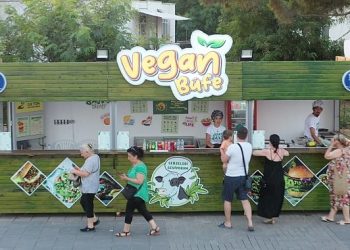 Didim’de Bir Birinci, Vegan Büfe Hizmete Başladı