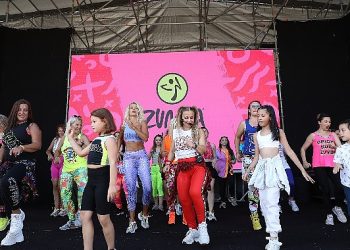 İstanbul Şenliği’nde 50 bin şahısla Zumba dansında dünya rekoru!