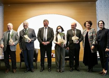 Karşıyaka Belediyesi besin krizine karşı Türkiye’de bir prensip imza attı