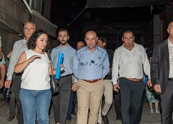 Lider Soyer, Kemeraltı’ndaki gece çalışmalarını inceledi