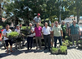 Menderes’te Atalık Fideler Üreticiyle Buluştu