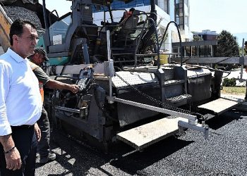 Osmangazi’de asfalt çalışmaları sürat kesmiyor