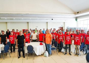 Seferihisar’da artırım sevinci Belediyeden çalışanlara yüzde 70 artırım