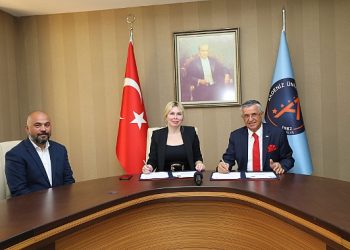 Tarihi imzalar atıldı