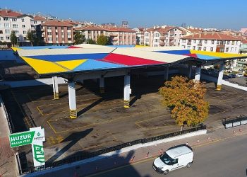 Taşdelen, 4 Yeni Pazar Yeni Yaptı, Mevcutların da Üzerini Kapattı ve Yeniledi