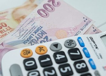 Ticari krediler enflasyon düzeyinde kaldı