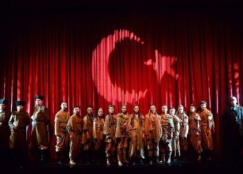 Ulusal Uğraş’ın bayan kahramanları AKM seyircisiyle buluşuyor